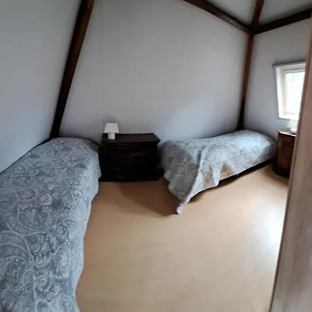 Onder De Boomen Сasa de vacaciones