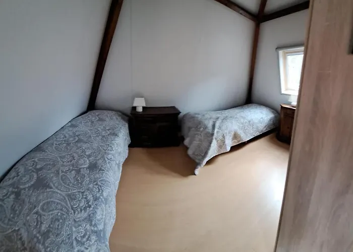 Onder De Boomen Сasa de vacaciones